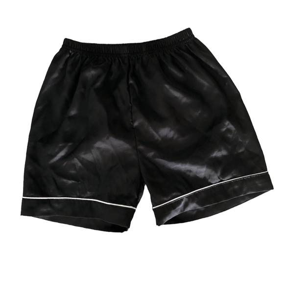 8-9 year old black pajama set. Never worn and in good condition. - Picture 4 of 4